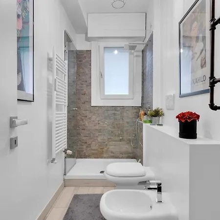 Colori E Stile Sui Navigli 밀라노